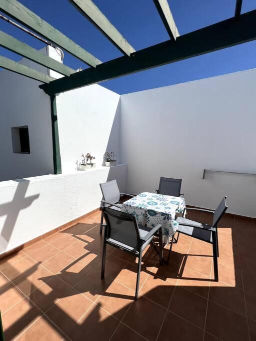 Casa Breen - Spacious 1 Bedroom Apartment In Matagorda With Communal Pool Tías Dış mekan fotoğraf